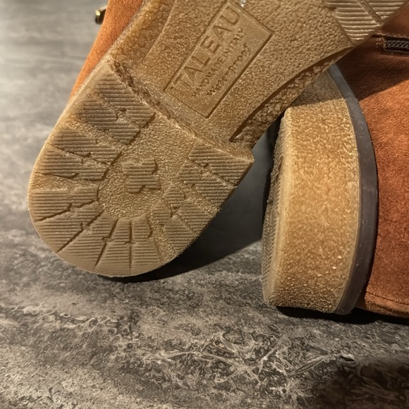 ITALEAU Waterproof Foliana Booties Cognac. Size 38.5 - Picture 7 of 8